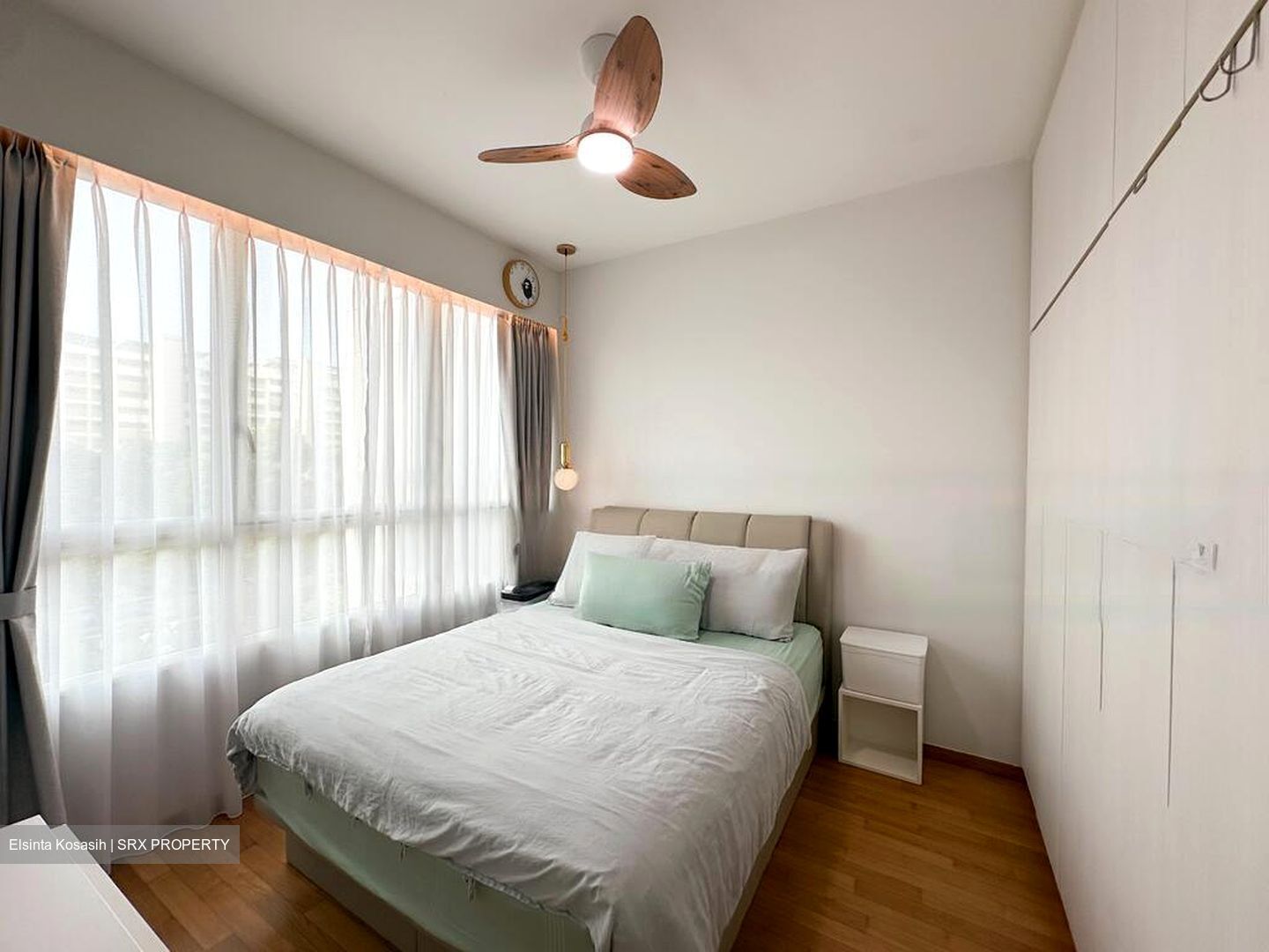 Vacanza @ East (D14), Condominium #467680391